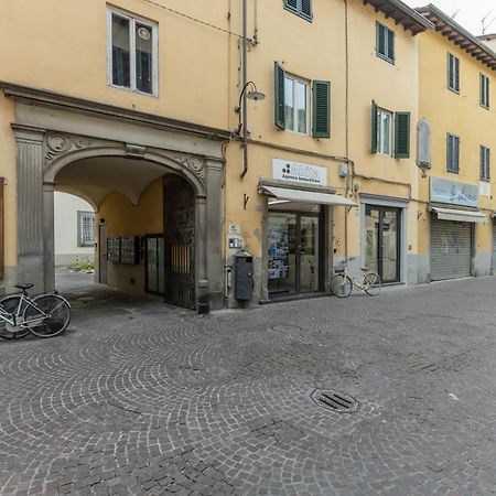 Lucca - Piazza Dell'Anfiteatro Central Apartment! المظهر الخارجي الصورة
