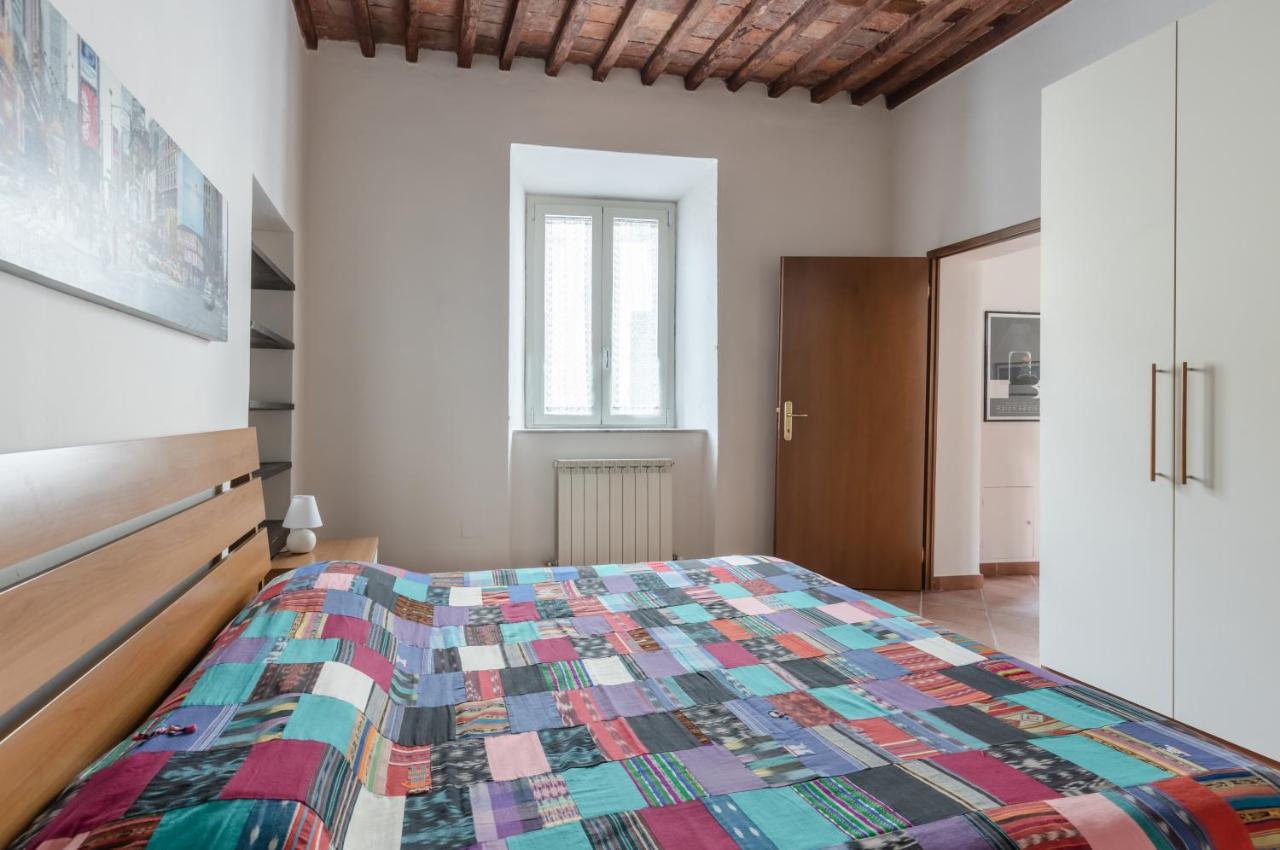Lucca - Piazza Dell'Anfiteatro Central Apartment! المظهر الخارجي الصورة