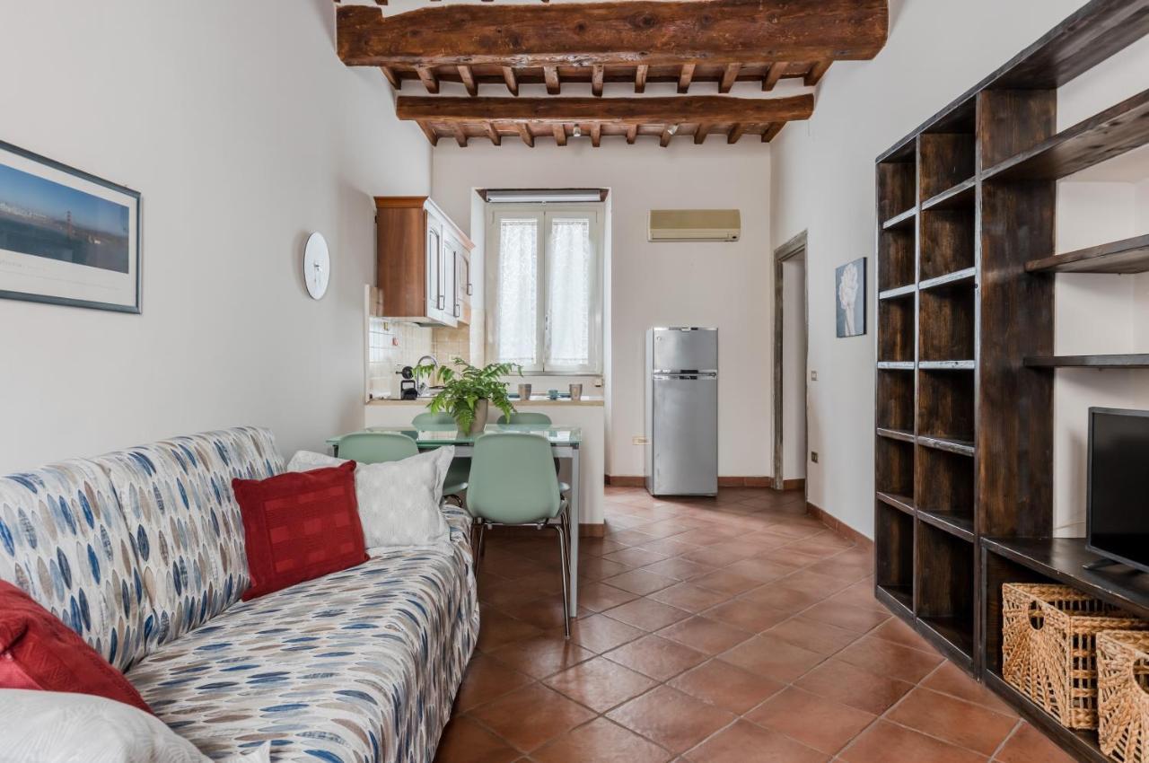 Lucca - Piazza Dell'Anfiteatro Central Apartment! المظهر الخارجي الصورة